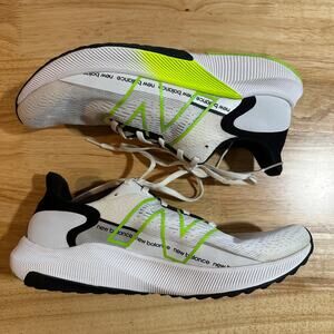 New Balance Men’s FuelCell Propel V2 White Green Black Size 11 EUC Run Sneakers
